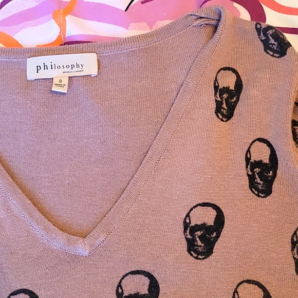 đź’€Philosophy Pink Skull Sweater Size Small - Picture 3 of 5